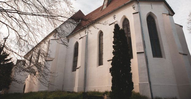 Biskup ukarał podejrzanego o pedofilię księdza, który chodził po kolędzie mimo zakazu