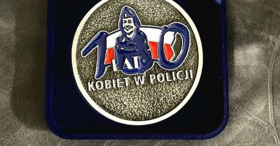 zdjęcie: Sto lat kobiet w Policji Policjantki świętują sportowe sukcesy / fot. KMP w Wrocławiu