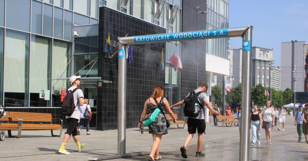 Fala upałów w Katowicach. Gdzie staną kurtyny wodne?