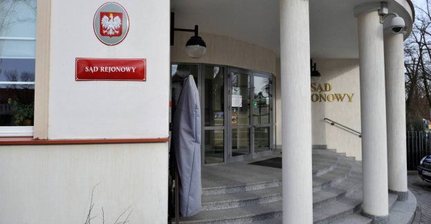 Sąd zdecydował, że 6-latka zostawiona w oknie życia trafi pod tymczasową opiekę babci