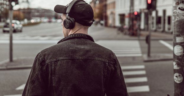 Policja wyjaśnia okoliczności śmierci 68-latka, który jechał hulajnogą elektryczną