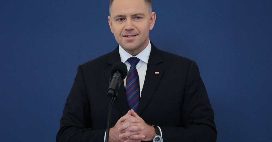 zdjęcie: Prezydent: słowa premiera nie pomagają w procesie uzyskania reparacji / Warszawa, 07.11.2025. Prezydent RP Karol Nawrocki podczas spotkania eksperckiego w Pałacu Prezydenckim w Warszawie poświęconego cenom energii elektrycznej, 7 bm. Prezydent RP podpisał projekt ustawy „Tani prąd -33%”. (jm) PAP/Paweł Supernak