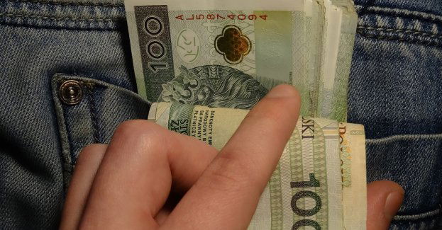 Prawie 200 tys. zł stracił 38-latek oszukany metodą na pracownika banku