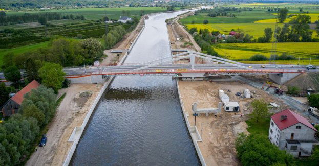 O 33 mln zł więcej środków w programie dot. budowy drogi wodnej przez Mierzeję