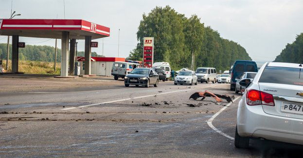 Po wypadku zablokowana dk 11 w miejscowości Trzebisławki