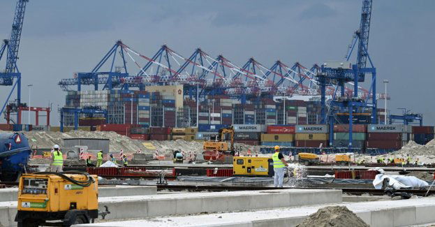 Budowa głębokowodnego nabrzeża T3 w Baltic Hub zakończy się pod koniec 2025 roku