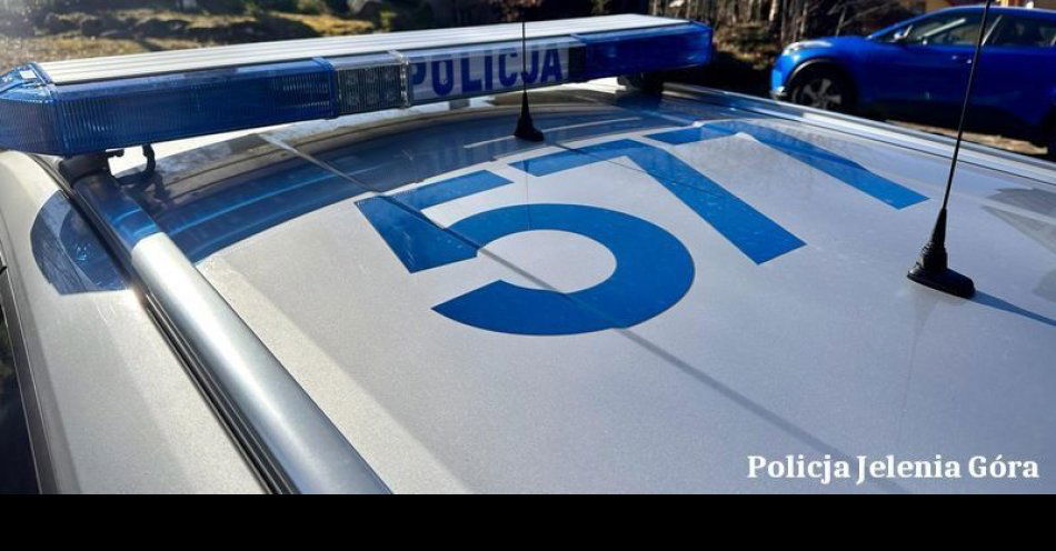 zdjęcie: Śliskie poranki i oślepiające słońce apel policji o ostrożność / fot. KMP w Jeleniej Górze