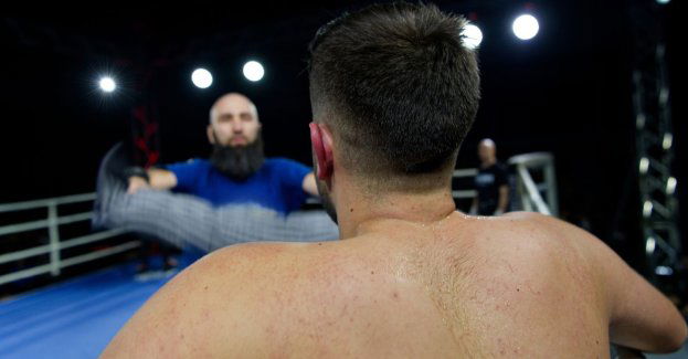 Ołeksandr Usyk na krótko zatrzymany na lotnisku w Krakowie