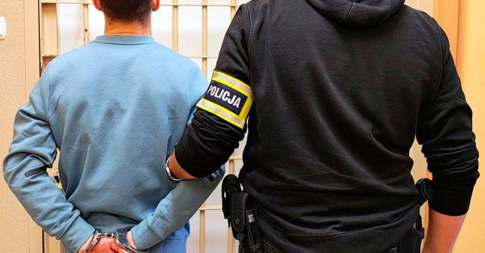 zdjęcie: Rawska policja zatrzymała włamywacza na gorącym uczynku / fot. KPP w Rawie Mazowieckiej