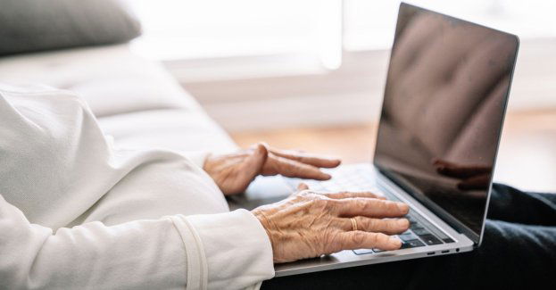 73-latka uwierzyła w internetowe ogłoszenie i straciła 129 tys. zł