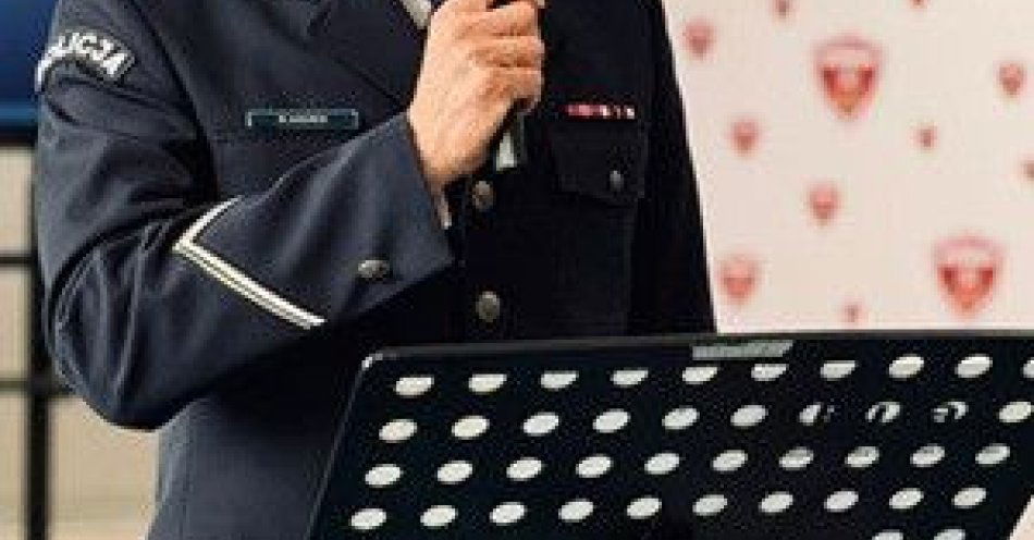 zdjęcie: Uczniowie klas mundurowych złożyli ślubowanie w Radomsku / fot. KPP w Radomsku