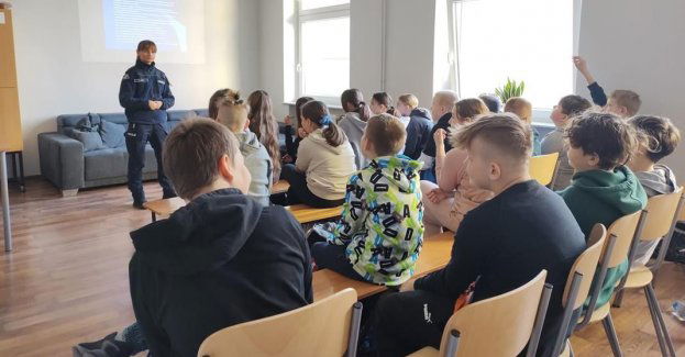 Bo najważniejsze jest bezpieczeństwo. Policyjni profilaktycy w szkole