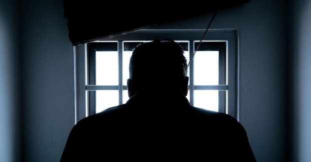 Uciekał przed policją samochodem, mając prawie cztery promile