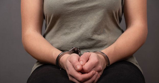 Matka oskarżona o usiłowania zabójstwa 14-letniego syna