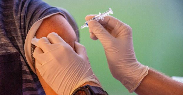 Centrum e-Zdrowia: w sezonie jesiennym wykonano dotąd 157 tys. szczepień przeciwko COVID-19