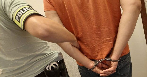 28-latek odpowie za kradzieże perfum