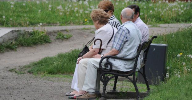 W piątek czternaste emerytury otrzyma ponad 1,1 mln osób