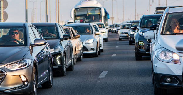 Na A2 przed Świeckiem i w Słubicach tworzą się korki przy wyjeździe z Polski do Niemiec