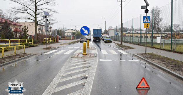 Wypadek samochodu osobowego z ciężarowym w Odrzywole