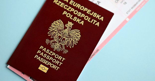 Na lotnisku w Balicach zaczął działać punkt paszportowy
