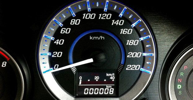 Pędził niemal 120 km/h w obszarze zabudowanym