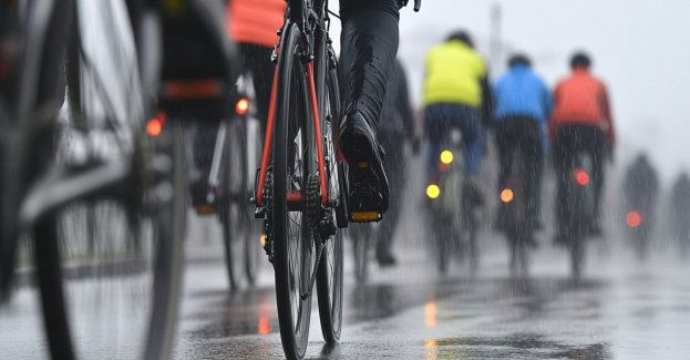 Tour de Pologne - deszczowy start we Wrocławiu