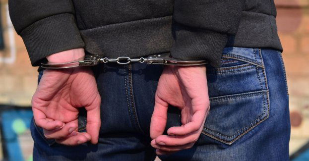 Zarzuty dla 36-latka za naruszenie nietykalności cielesnej lekarza i ratownika medycznego