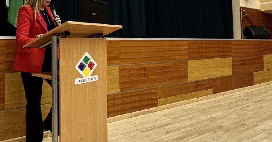 zdjęcie: Debata w Augustowie o zagrożeniach uzależnień / fot. KPP Augustów