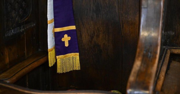 Księża diecezjalni w Polsce czują się zagrożeni i zjawisko to się pogłębia