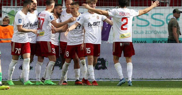 Ekstraklasa piłkarska - ŁKS Łódź pożegnał się z elitą