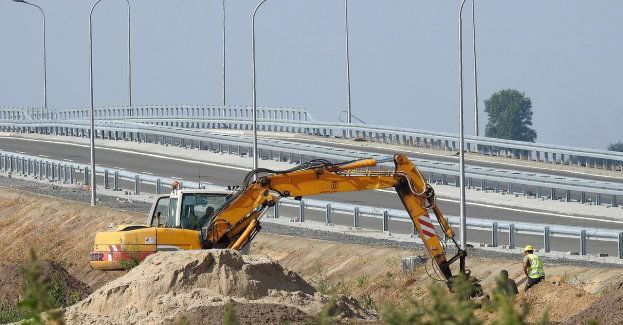 W poniedziałek na dwa tygodnie zamknięte zostaną lewe pasy obu wiaduktów Trasy Łazienkowskiej nad Agrykolą