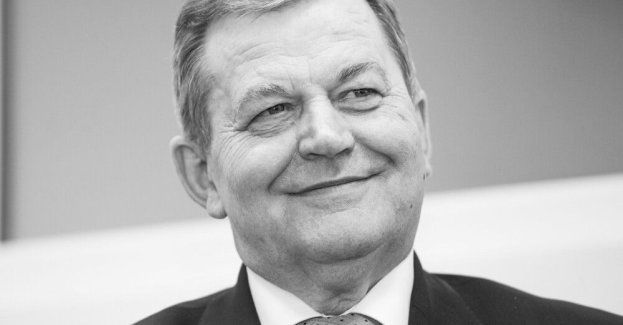 W wieku 77 lat zmarł wieloletni poseł Romuald Ajchler
