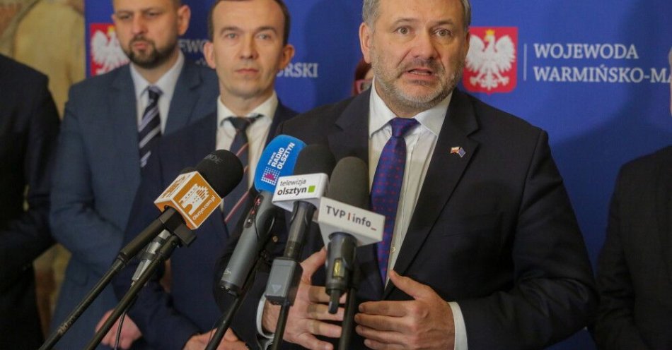 zdjęcie: Żurek: podpisałem rozporządzenie ws. prokuratur specjalizujących się w ściganiu mowy nienawiści / Olsztyn, 05.02.2026. Minister sprawiedliwości Waldemar Żurek (P) podczas konferencji prasowej w Olsztynie, 5 bm. (ad) PAP/Tomasz Waszczuk