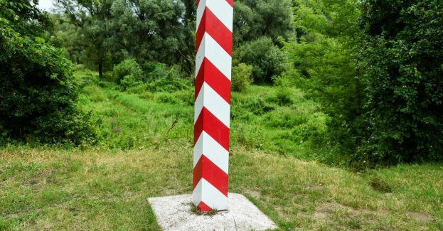 Turystka dostała 500 zł mandatu za selfie przy słupie granicznym