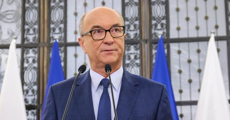 zdjęcie: Marszałek Sejmu: bez zgody Ukrainy nie można podejmować żadnych decyzji / Warszawa, 19.11.2025. Marszałek Sejmu Włodzimierz Czarzasty przemawia podczas konferencji prasowej w Sejmie, 19 bm. (aldg) PAP/Albert Zawada