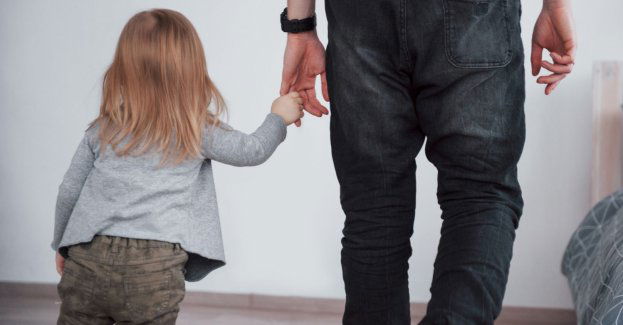 Zarzuty znęcania sią nad 5-letnią dziewczynką dla ojczyma i matki dziecka