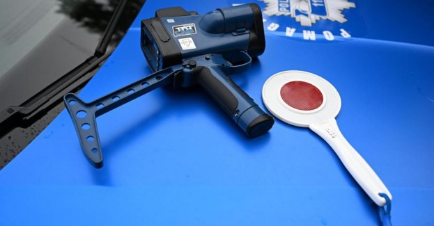 Odurzony narkotykami kierowca ciężarówki usnął w samochodzie na środku drogi