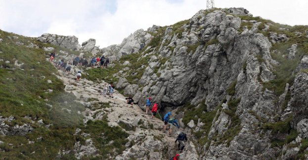 Wjechał rowerem na Giewont. Teraz jest poszukiwany