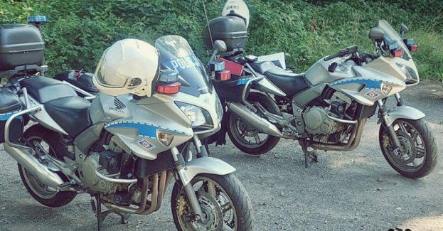 Motocykliści pod szczególnym nadzorem funkcjonariuszy ruchu drogowego