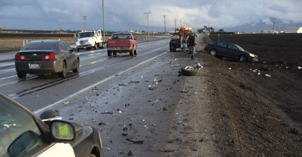 A1 przejezdna jednym pasem w kierunku Katowic po zderzeniu pięciu aut
