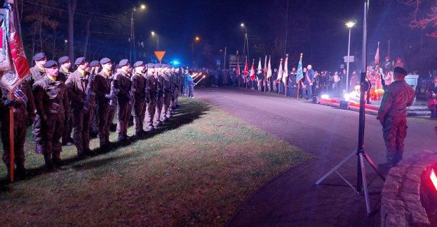 Policjanci uczcili 107. rocznicę odzyskania niepodległości