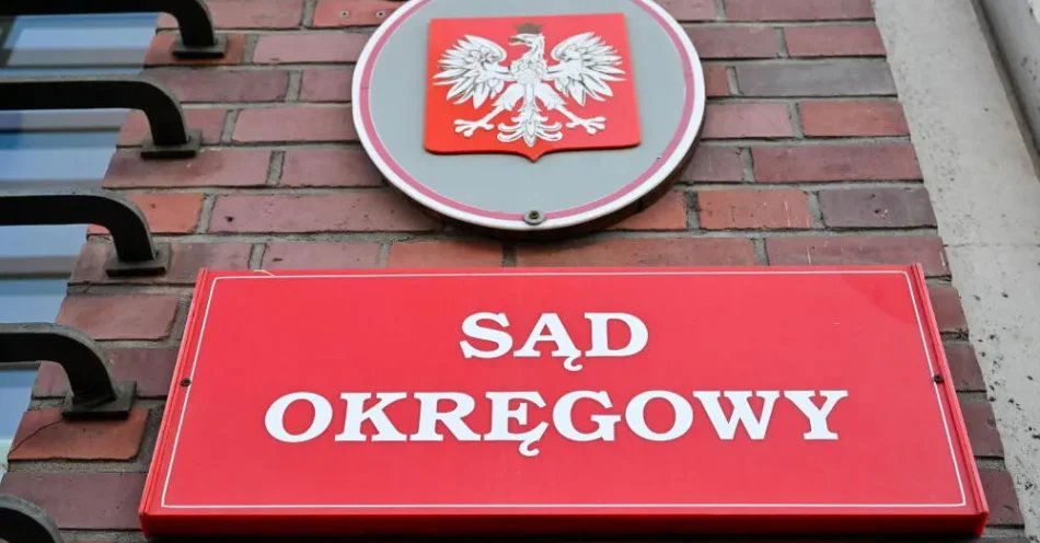 zdjęcie: Wrocław: kary od roku do dwóch lat więzienia za korupcję przy legalizacji pobytu cudzoziemców / Wrocław, 18.12.2025. Sąd Okręgowy we Wrocławiu, 18 bm. (awol) PAP/Maciej Kulczyński