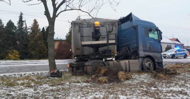 Kolizja w pobliżu szkoły - na szczęście nic nikomu się nie stało