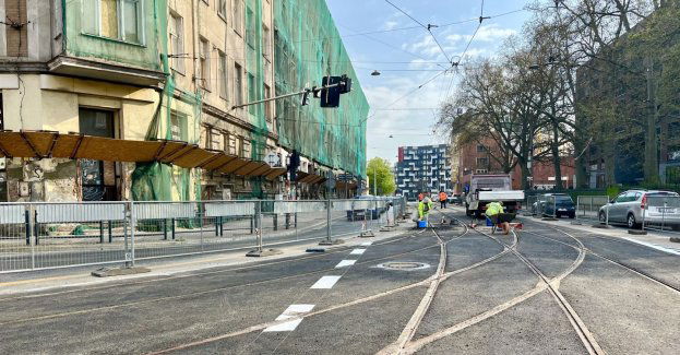Nowe szyny, rozjazd i nawierzchnia. Od soboty tramwaje wracają na skrzyżowanie ulic Pułaskiego i Małachowskiego
