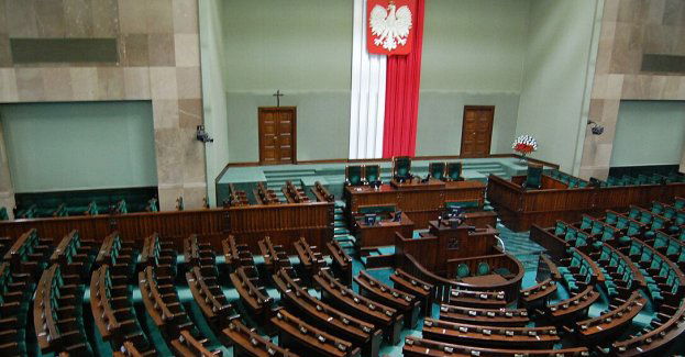 W cieniu inauguracji Sejmu R. Trzaskowski przygotowuje komunikacyjny armageddon w Warszawie
