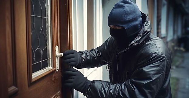 Planujesz wyjazd na święta? Pamiętaj, że włamywacze nie świętują
