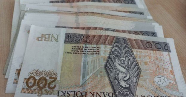 Ukradła pieniądze i zgłosiła fikcyjny rozbój