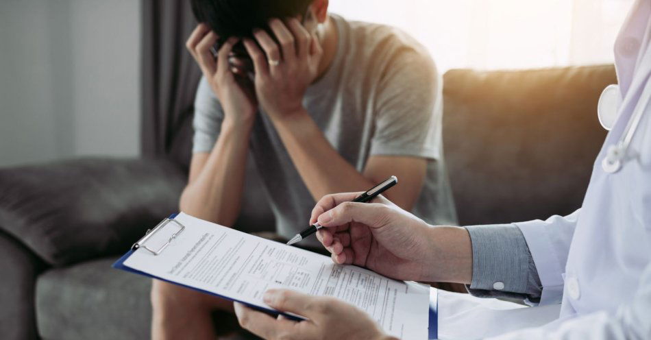 zdjęcie: Psychiatrzy chcą kodowania prób samobójczych w dokumentacji pacjentów / v5409209