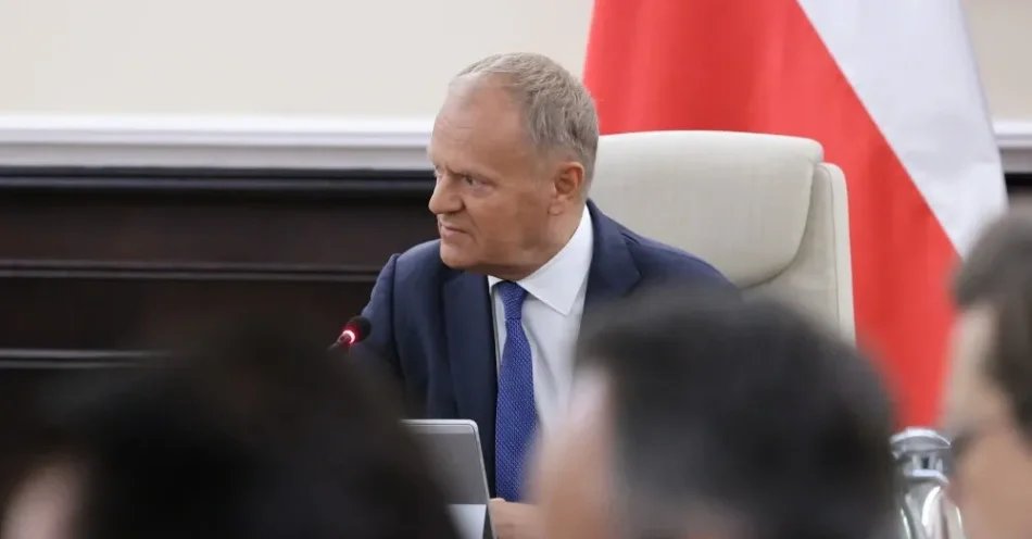 zdjęcie: Tusk: Rosja eskaluje napięcie w całym regionie, ale nie damy się zastraszyć / Warszawa, 21.08.2026. Premier Donald Tusk na roboczym posiedzeniu rządu w KPRM w Warszawie, 21 bm. Posiedzenie rządu dotyczy przyszłorocznego budżetu państwa. (sko) PAP/Albert Zawada