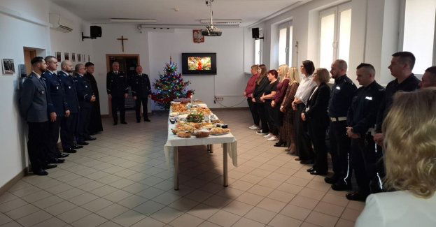 Świąteczna Wigilia w Komendzie Policji w Mońkach